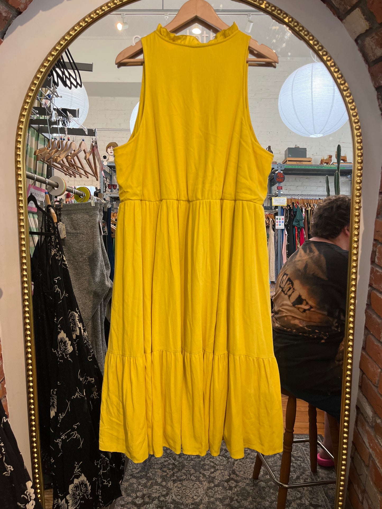 size 3X yellow tiered Torrid dress - mid