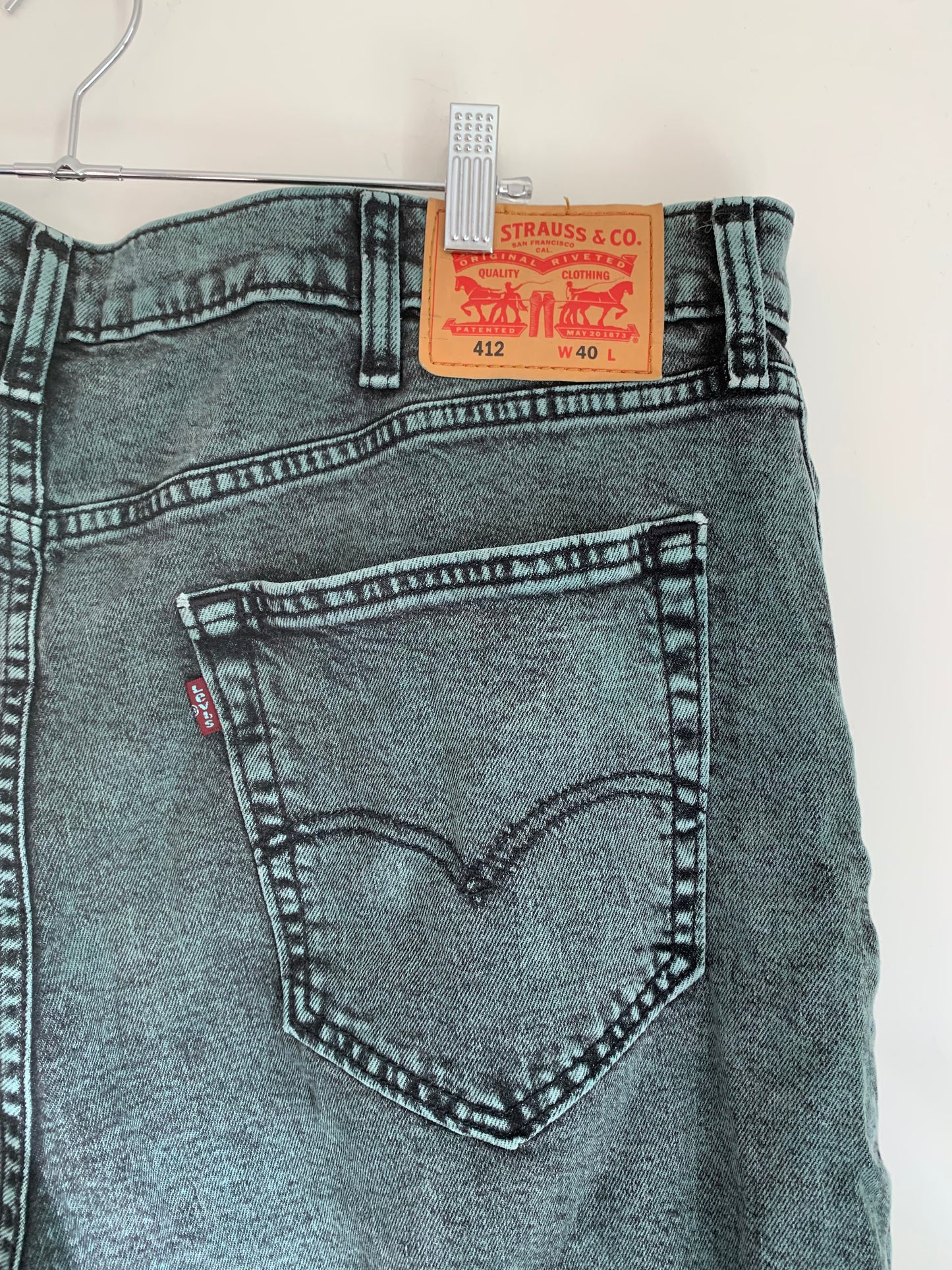 Size 2X Levi’s cut off jean shorts