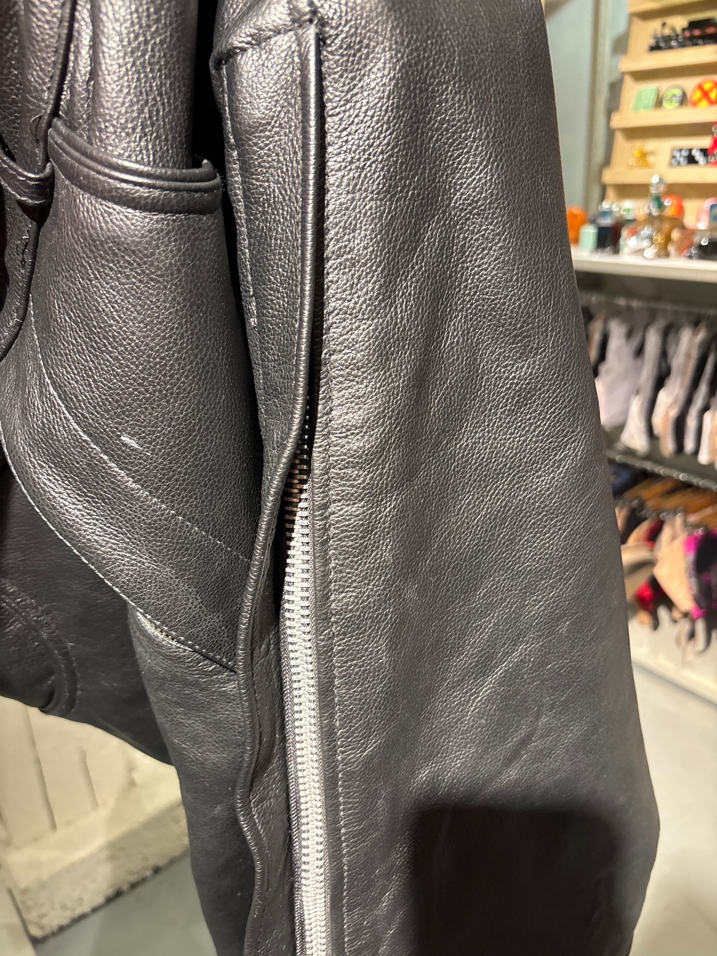 size 44 black heavy leather Classic Leather Gear pants