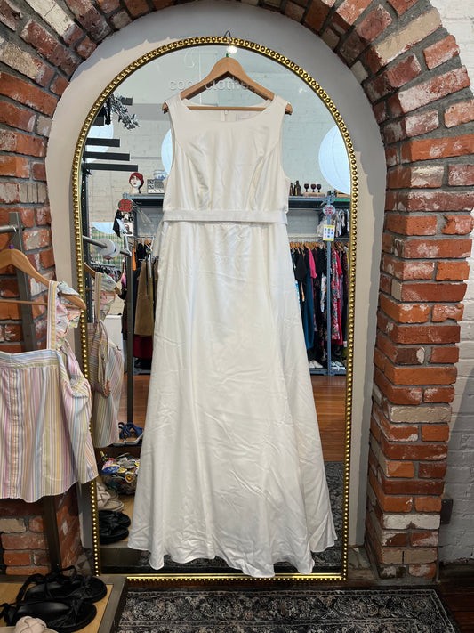 size 16 satin Torrid wedding dress