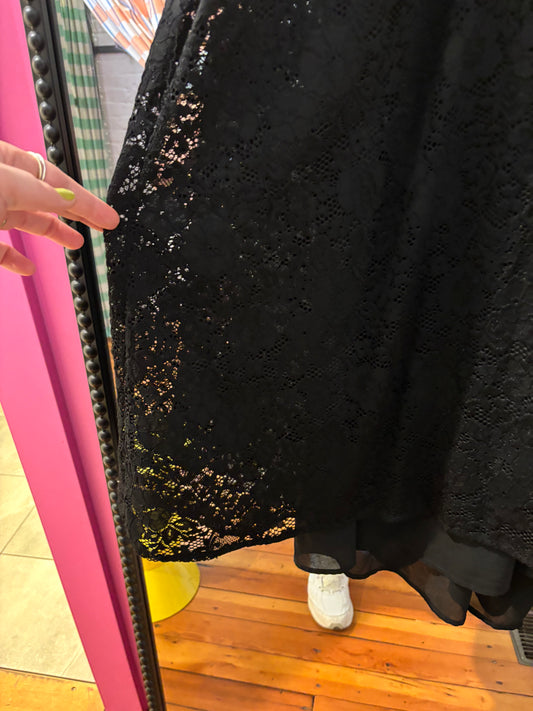 size 5X black lace In Every Story dress - knee