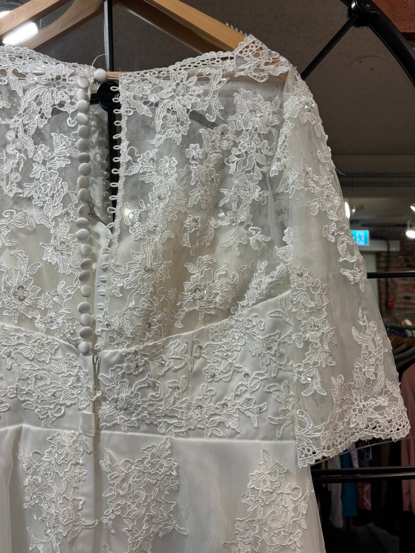 Size 18 tea length wedding dress