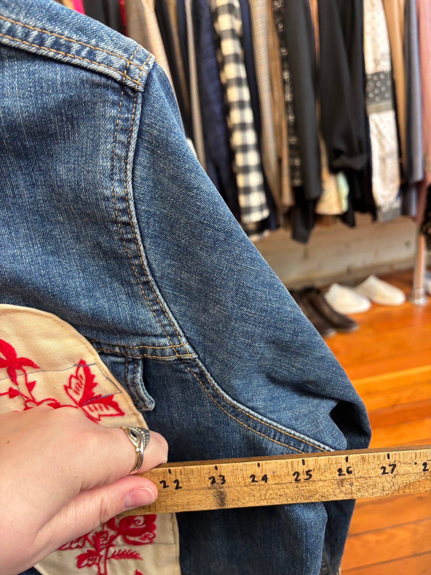 size 2X embroidery - maker Richochet Designs jacket - jean