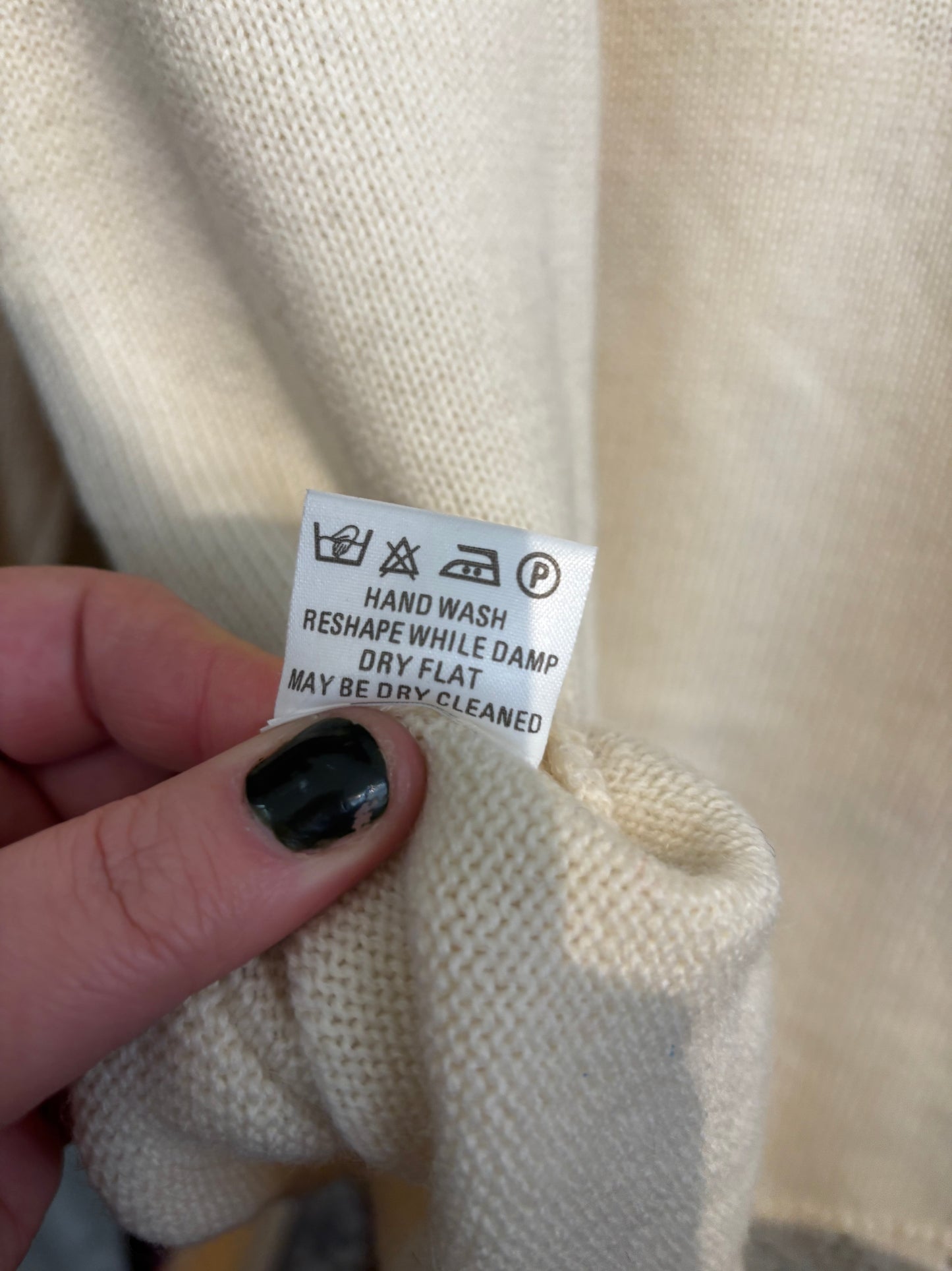 Size XXL cream floral embroidered The Clever Shepard sweater