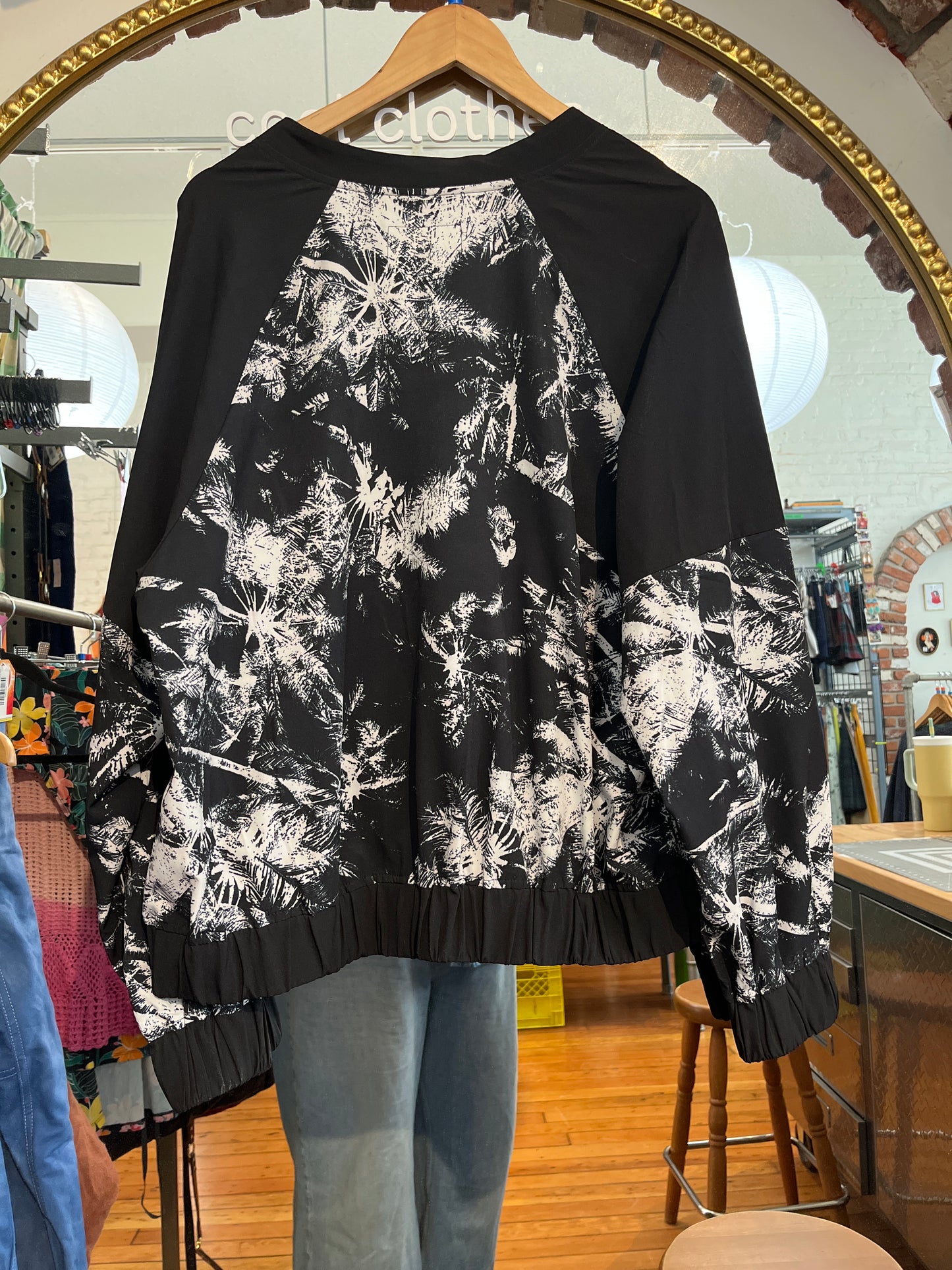 size 2X black poly Torrid jacket - bomber