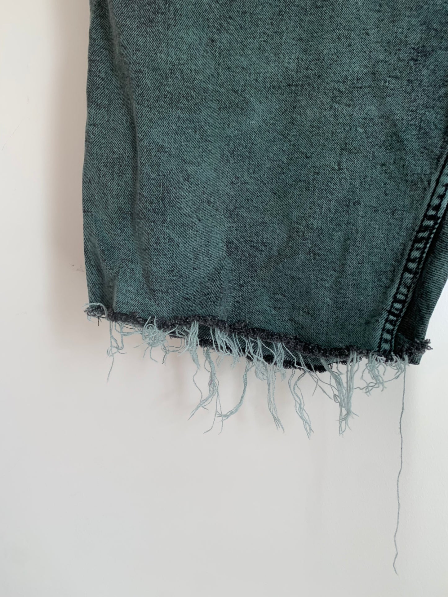 Size 2X Levi’s cut off jean shorts