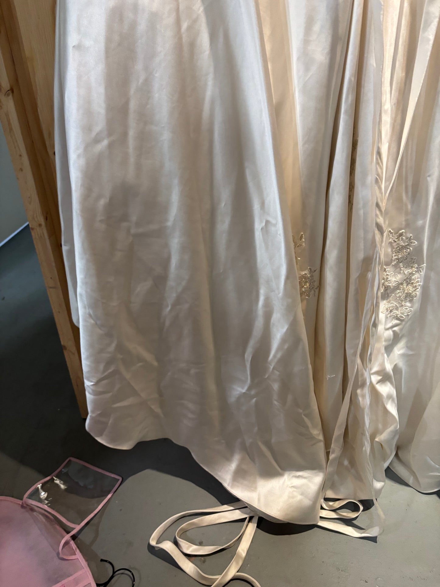 Size 3X satin wedding dress