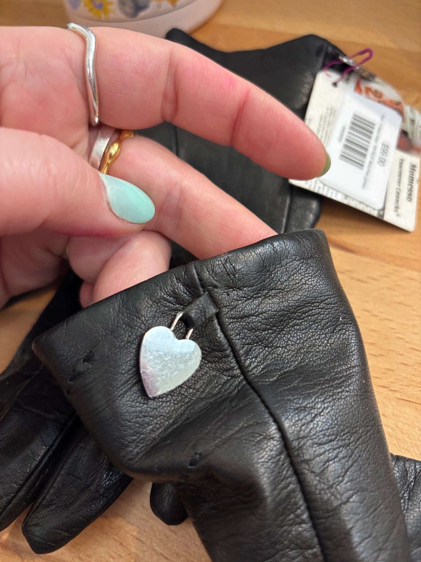 size 7.5 black lined VINTAGE Moschino gloves