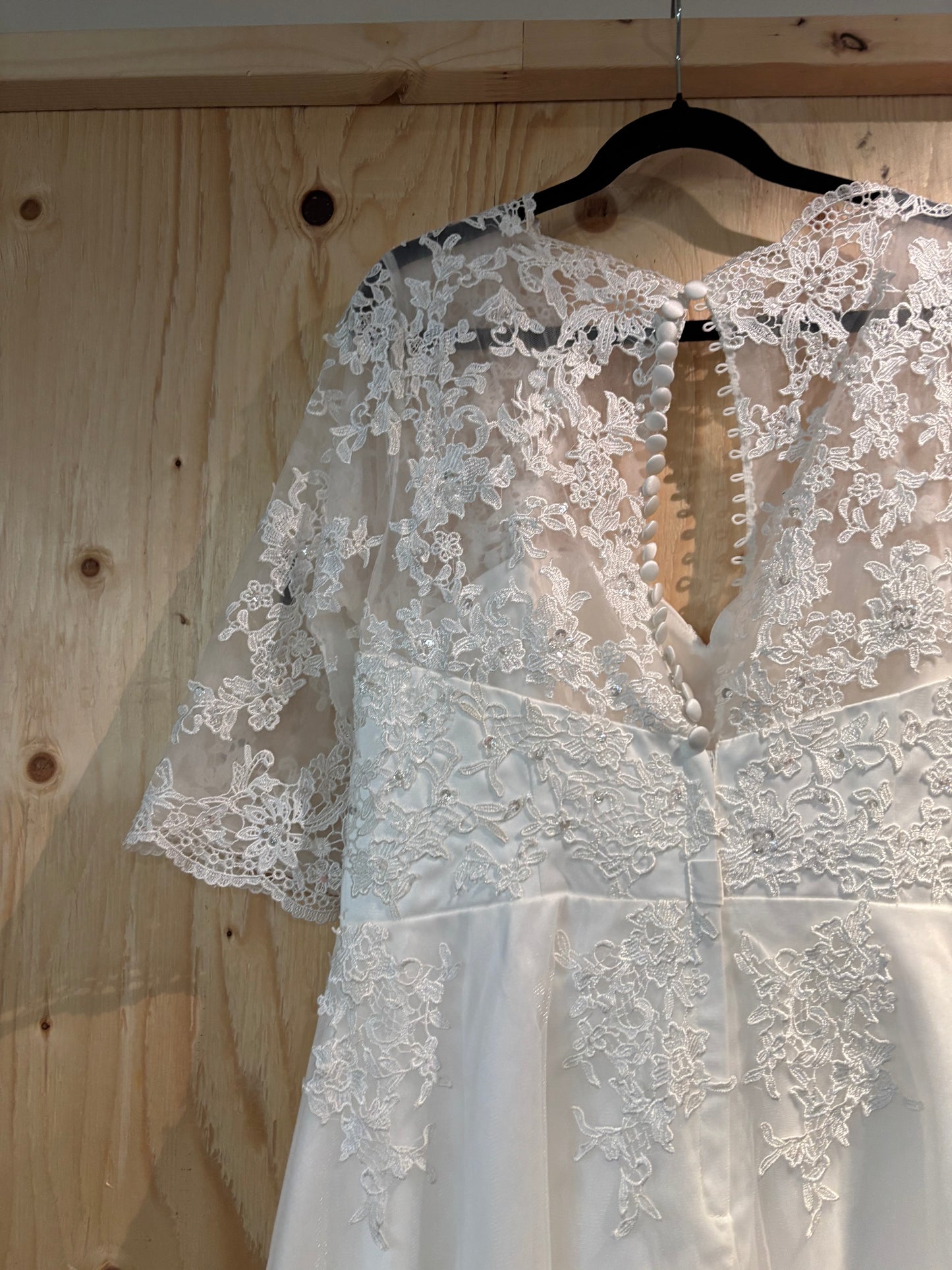 Size 18 tea length wedding dress