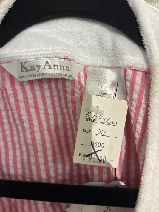 Kayanna vintage robe - size XL fits range of sizes