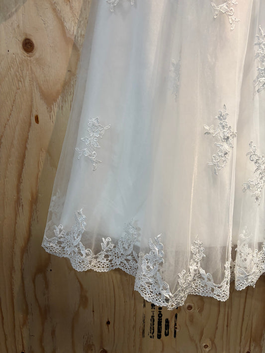 Size 18 tea length wedding dress