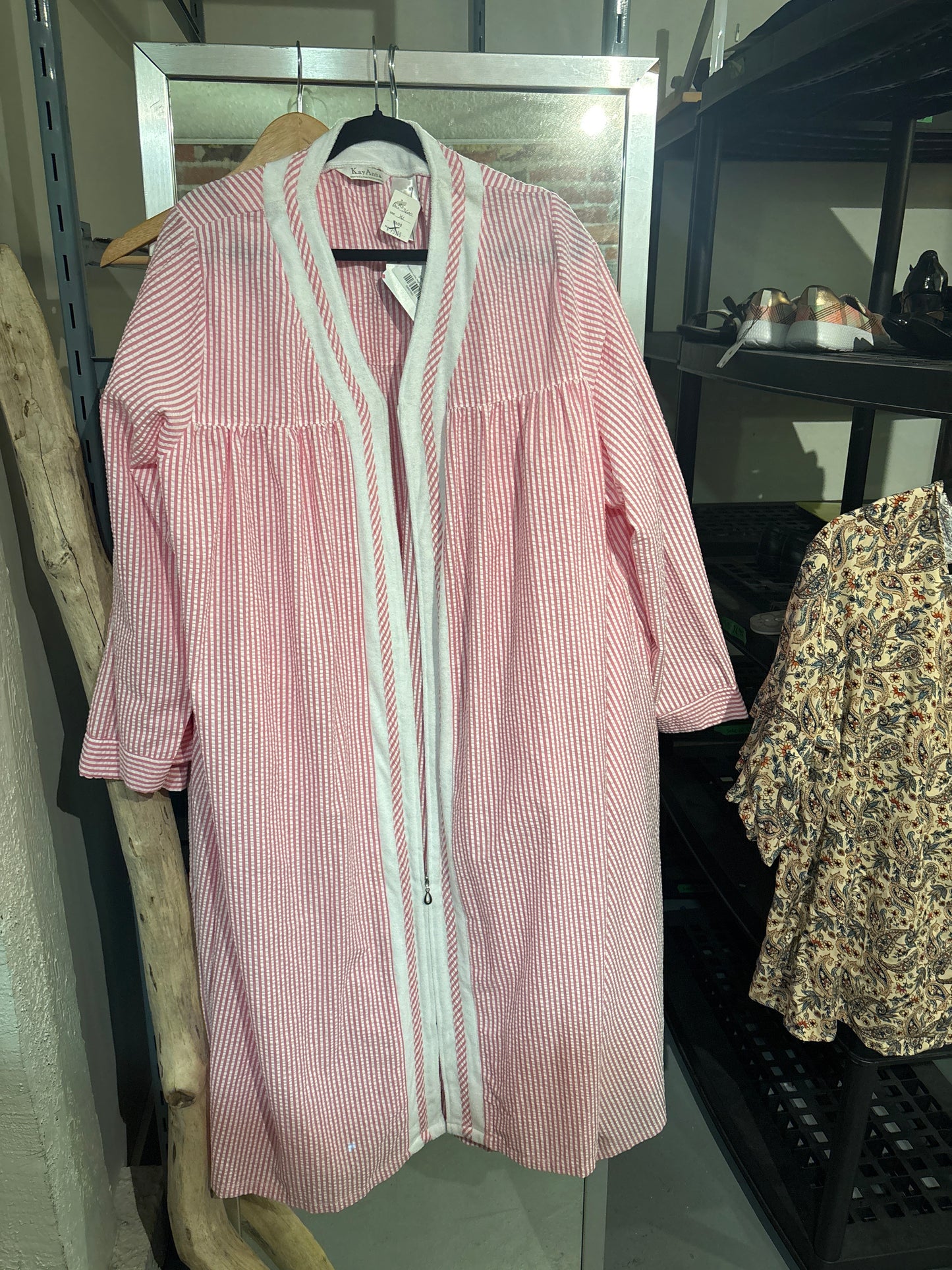 Kayanna vintage robe - size XL fits range of sizes