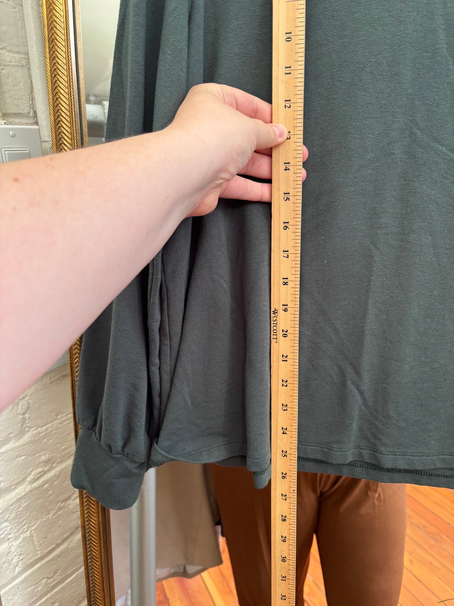 size XXL dark green Encircled top - long sleeve