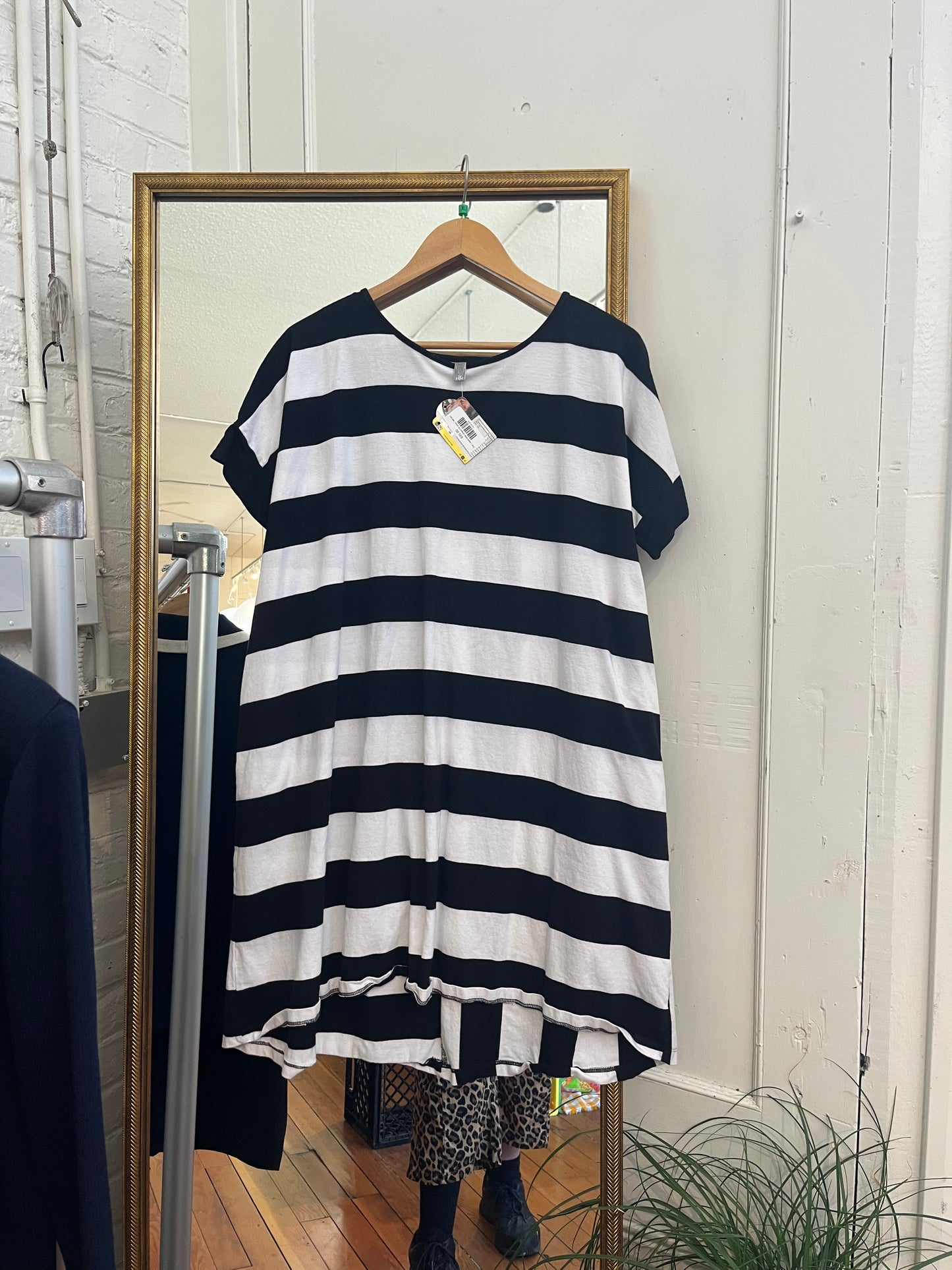 Size L black white striped Elk dress