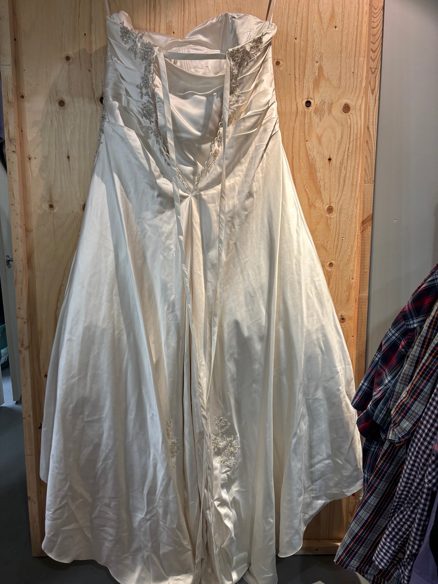 Size 3X satin wedding dress
