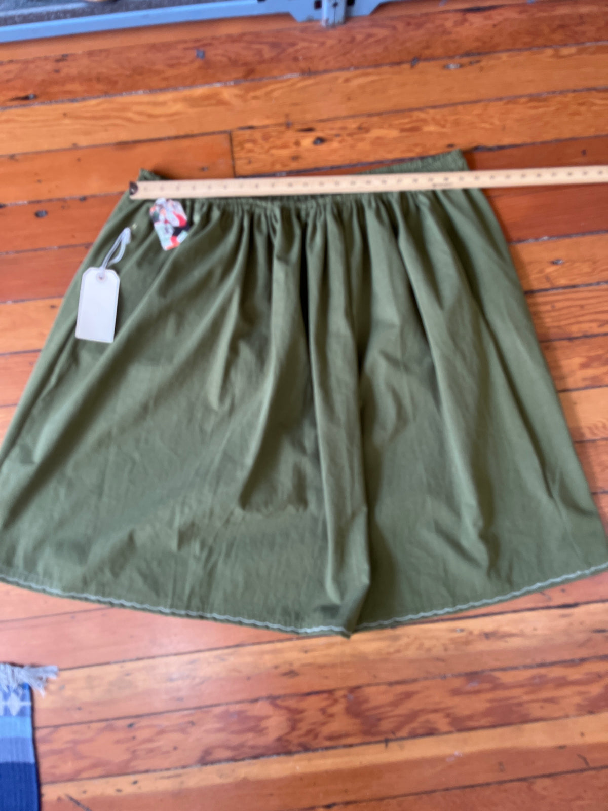 size 3-5X pesto scallop Connally Goods skirt - SAMPLE