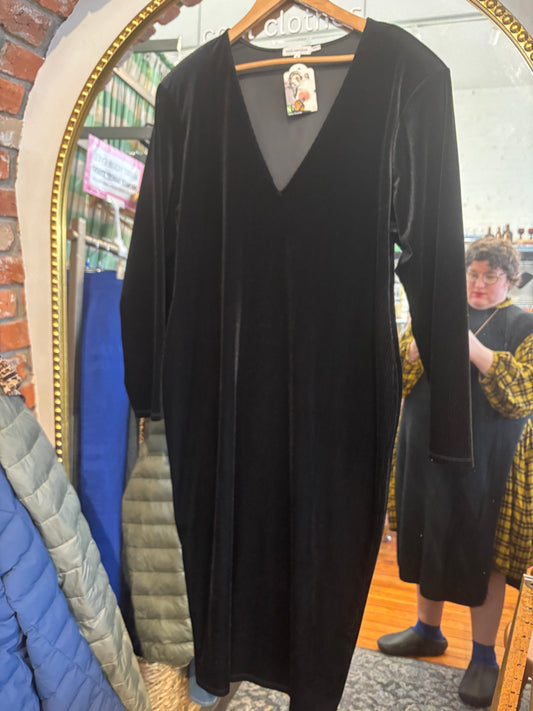 size 7 black velvet ribbed Good American dress - midi