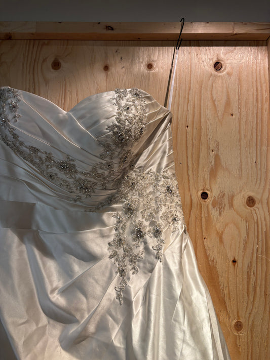 Size 3X satin wedding dress