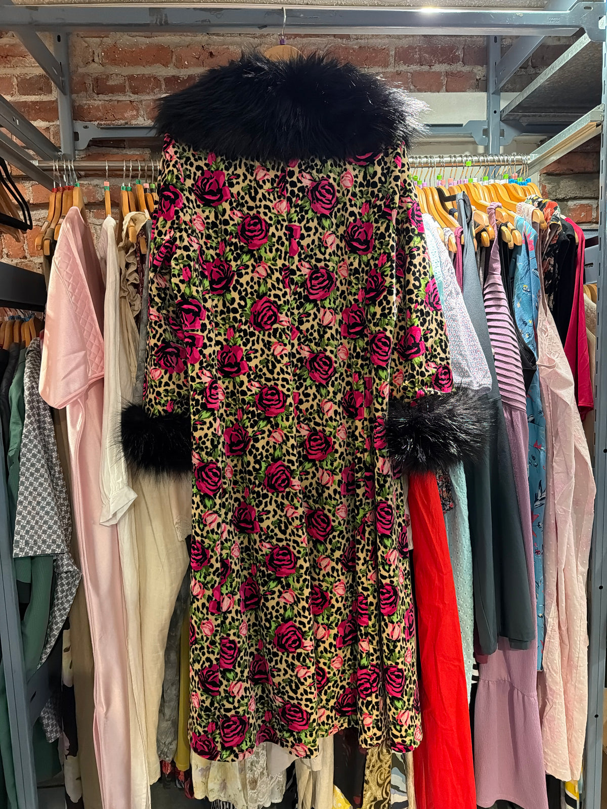 size 3X leopard rose faux fur Torrid x Betsy Johnson jacket - long