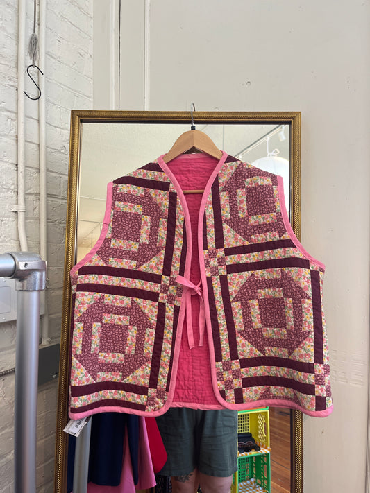 size XL - 3X pink burgundy Moss Stitch Quilts vest