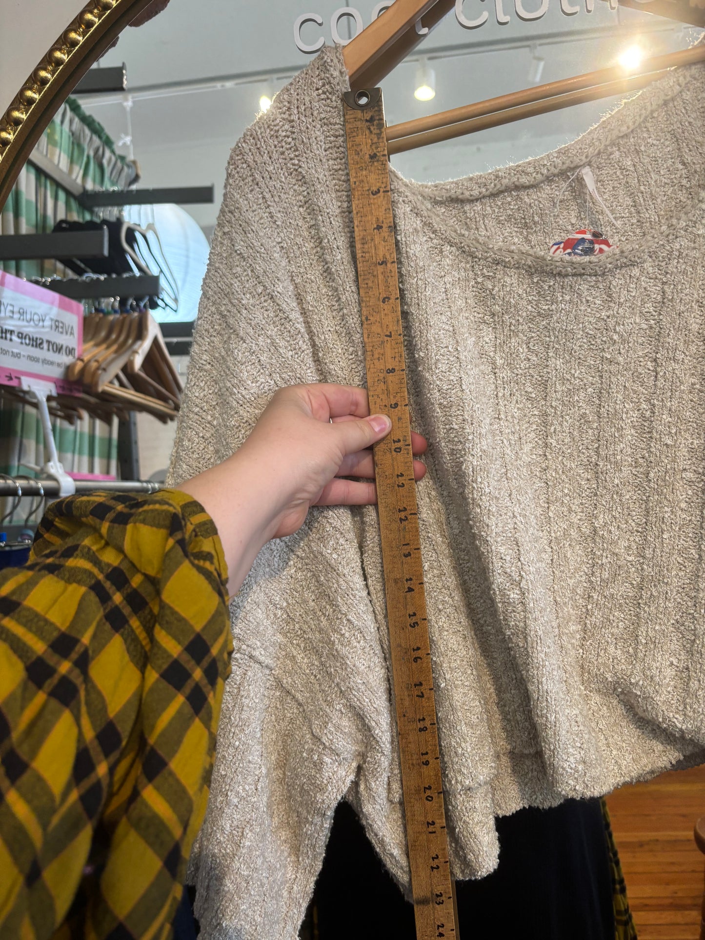size flex oatmeal knit Free People sweater - boxy
