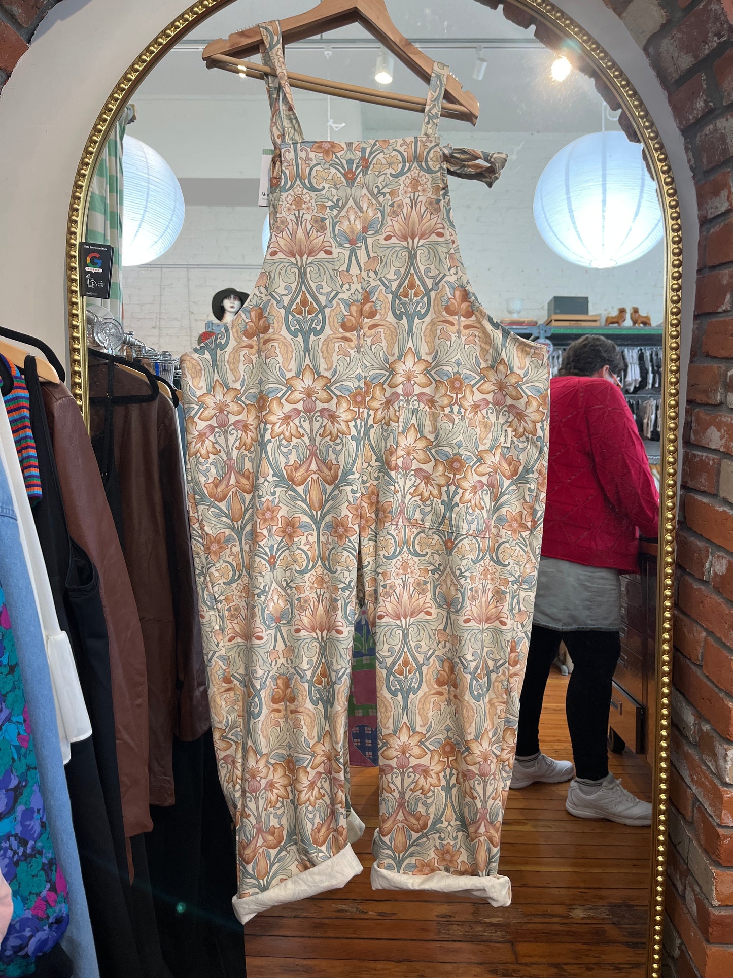 Size 2/3X brown beige floral 25" across waist vintage curtain MAKER