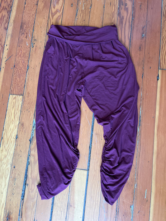size XL burgundy Free Label - tag removed pants - sunday crops