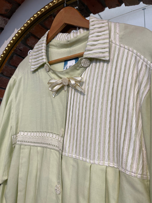 AS IS size flex light lime green fancy buttons VINTAGE top - boxy