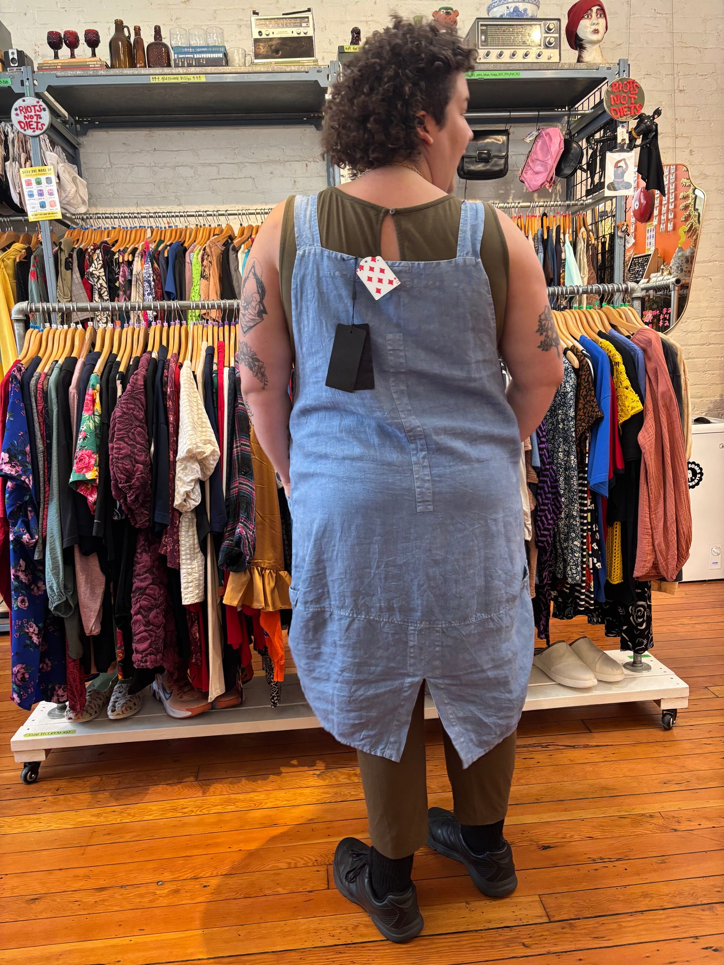 Size XXL light chambray linen Grizas pinafore