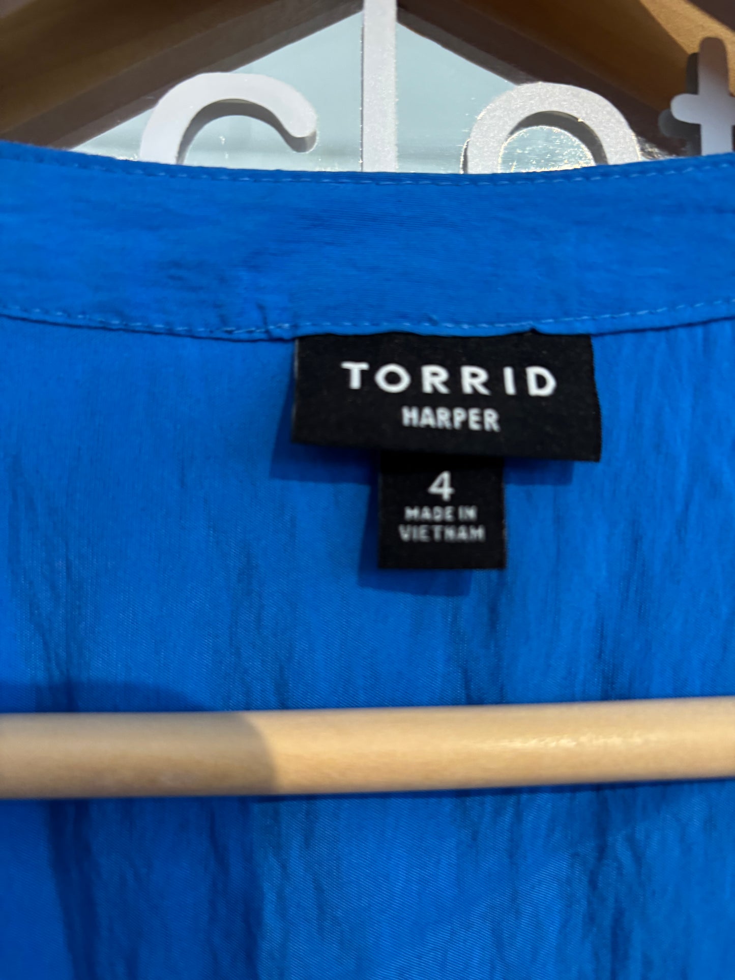 size 4 blue Harper top Torrid top - blouse