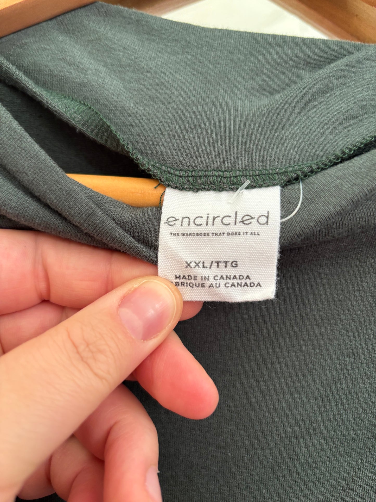 size XXL dark green Encircled top - long sleeve