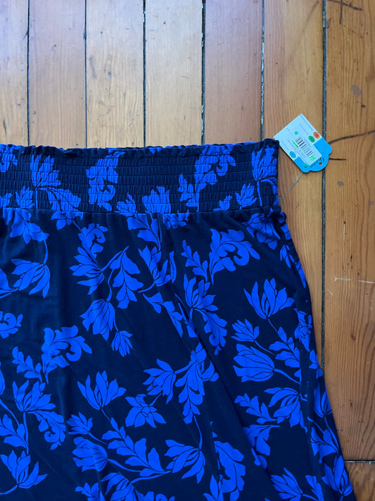 Size 5X Blue pattern Penningtons Skirt