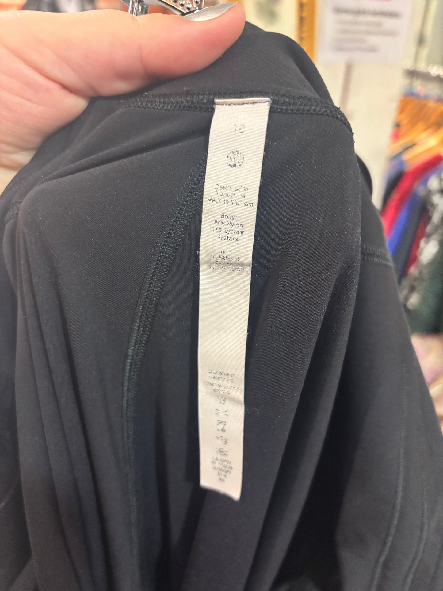 size 18 black technical Luluelemon leggings