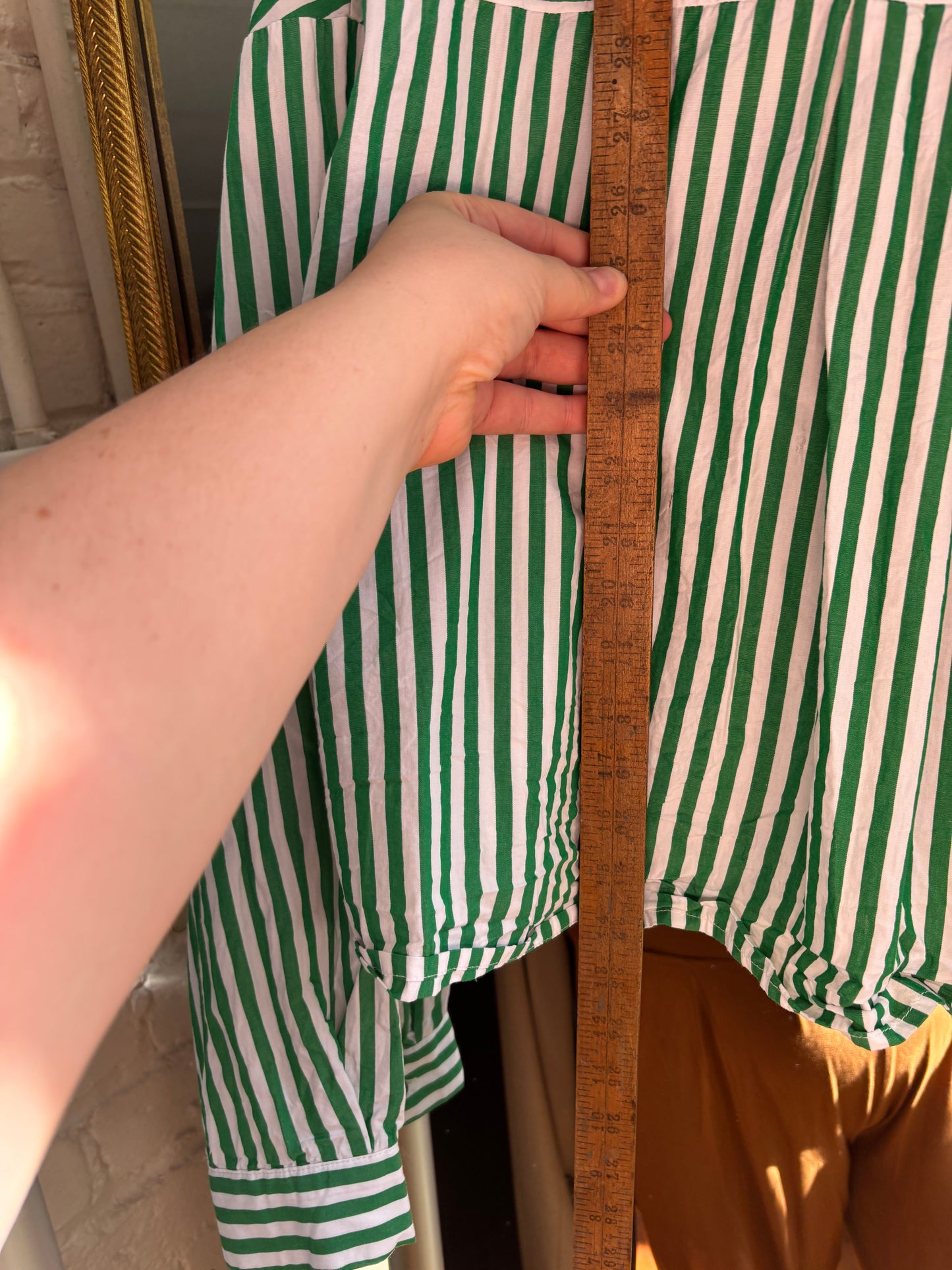 size flex green white stripe Red Sky button-up crop