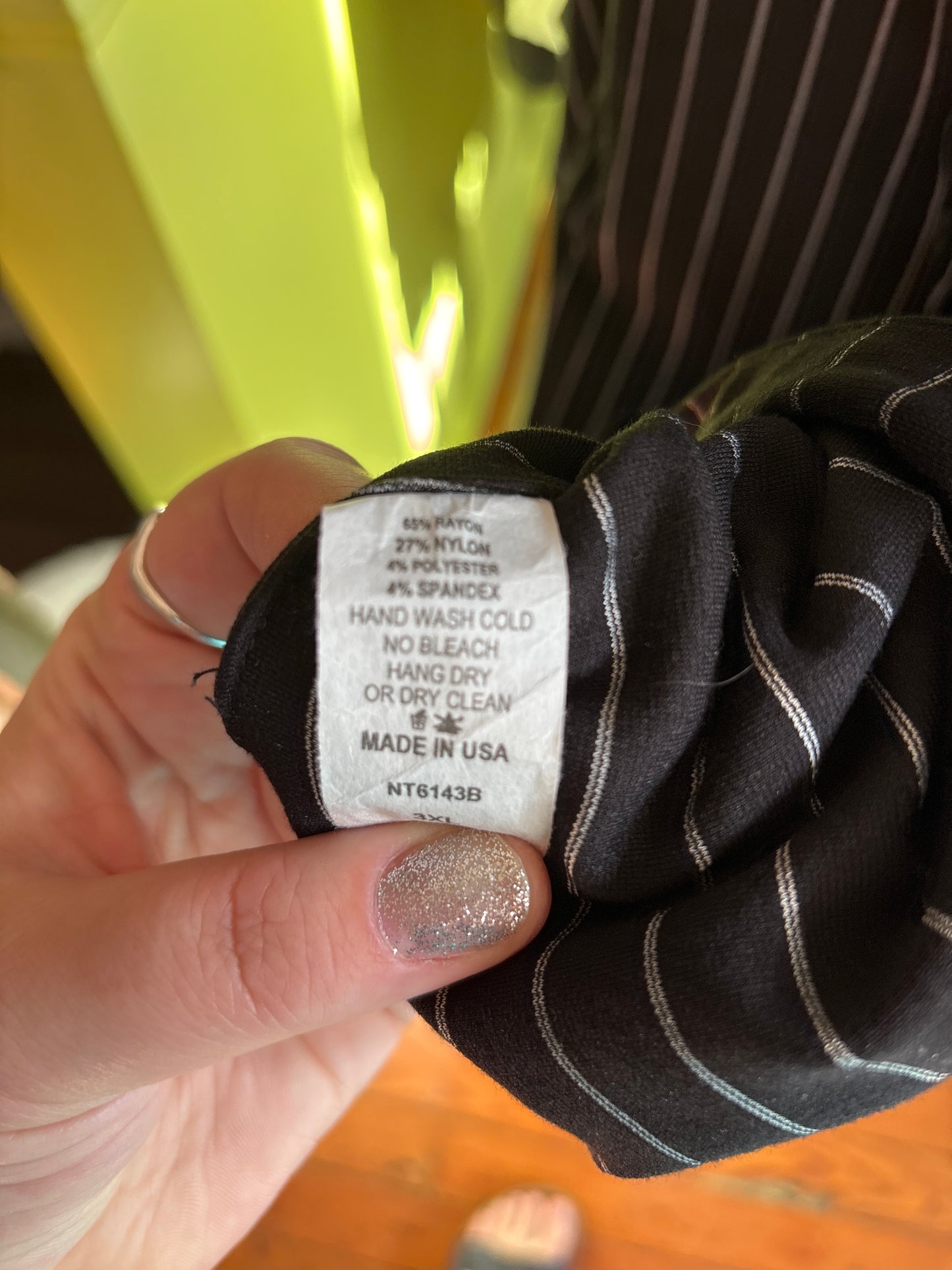 size 3X black white pinstripe NLT vest