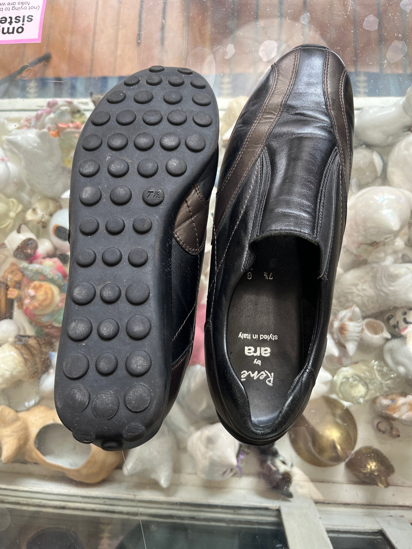 size 39 black leather Rene by Ara shoes - slip on