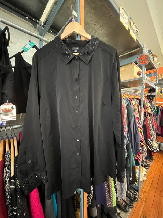 size 4X black with sparkles Torrid top - button up