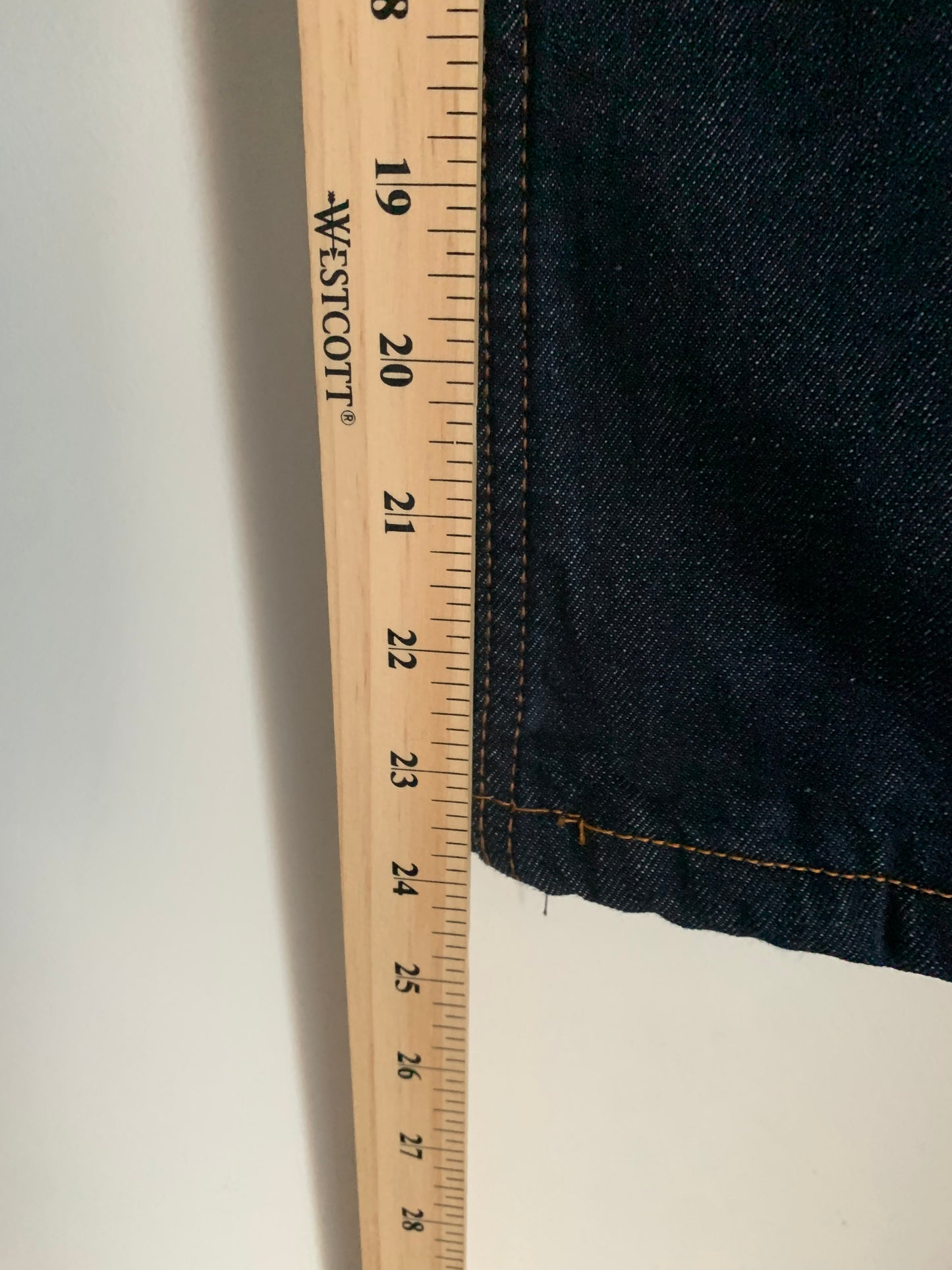 Size 40 x 30 Denim Windriver Jeans