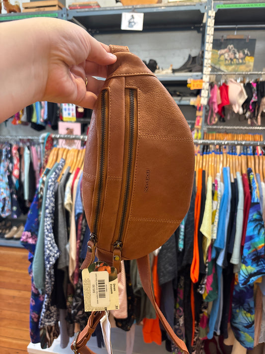 brown leather Bon Gout leather fanny pack