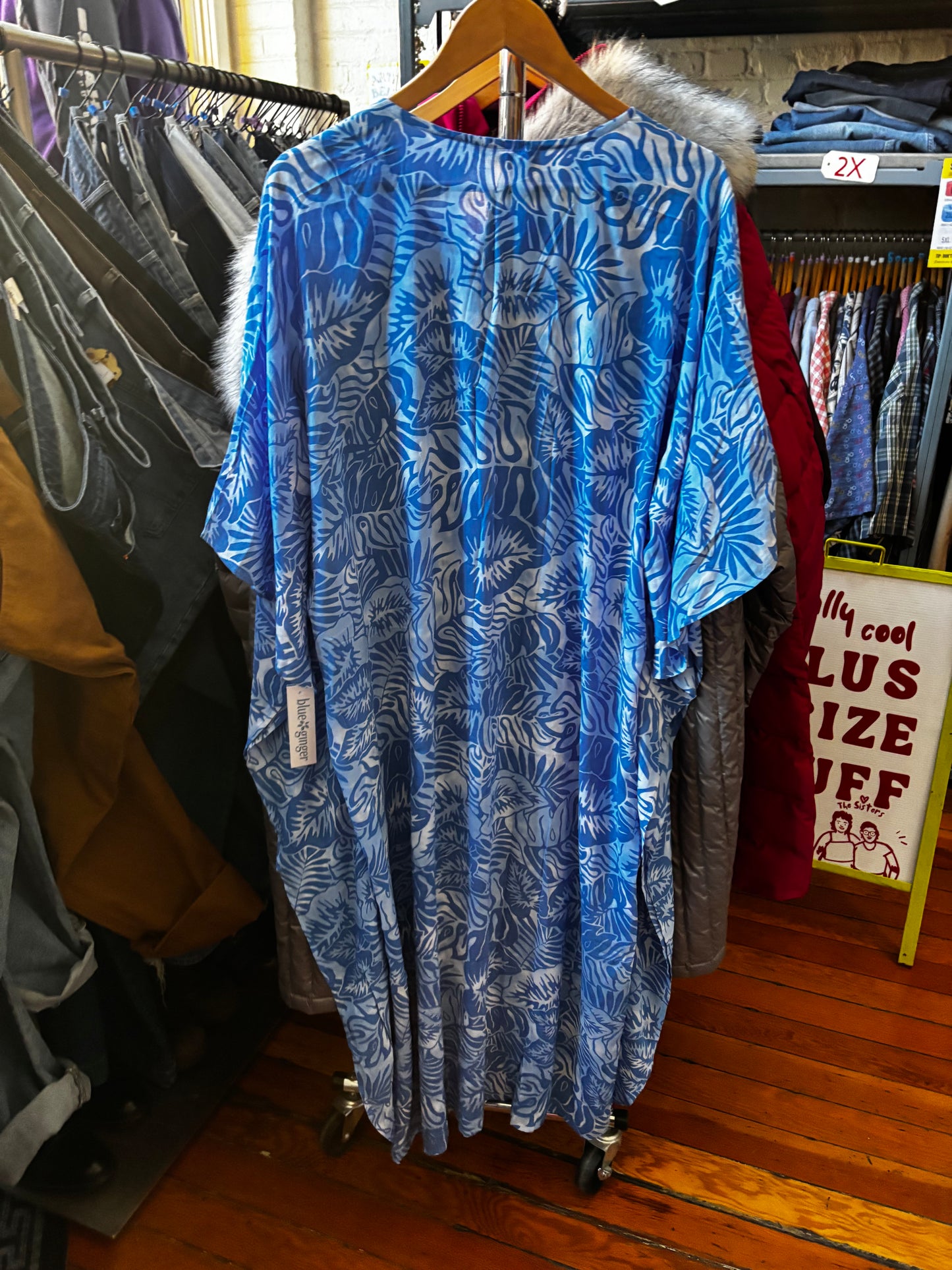 flex size blue floral rayon Blue Ginger kaftan