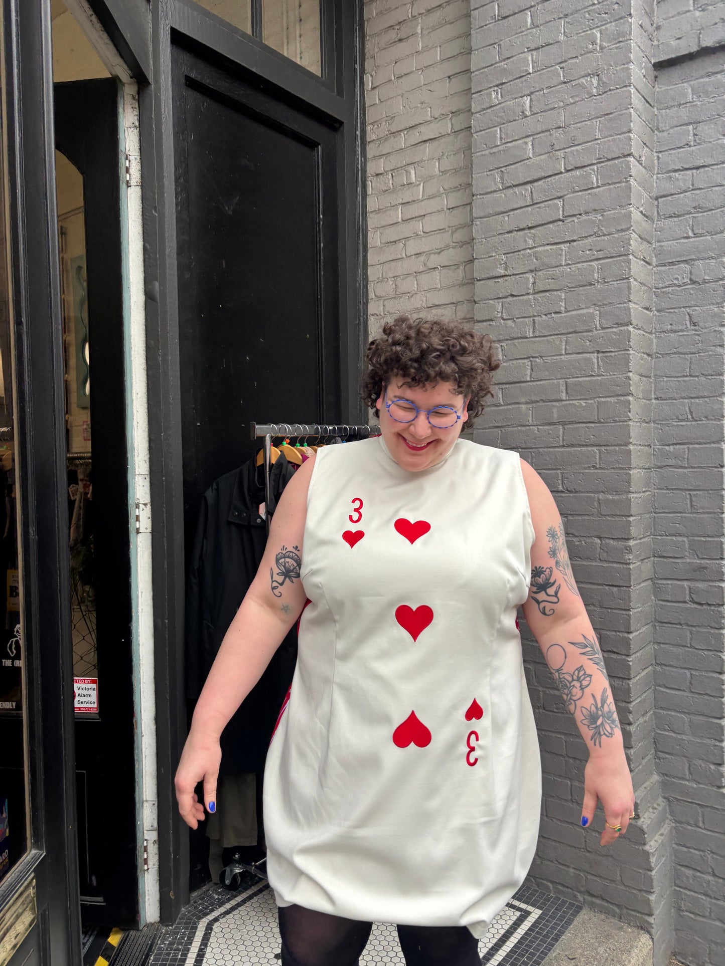 size 4X red white three of hearts Fashion brand company dress - mid