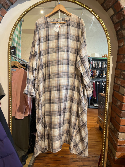 Size 2X brown and cream plaid Little Tienda Dress