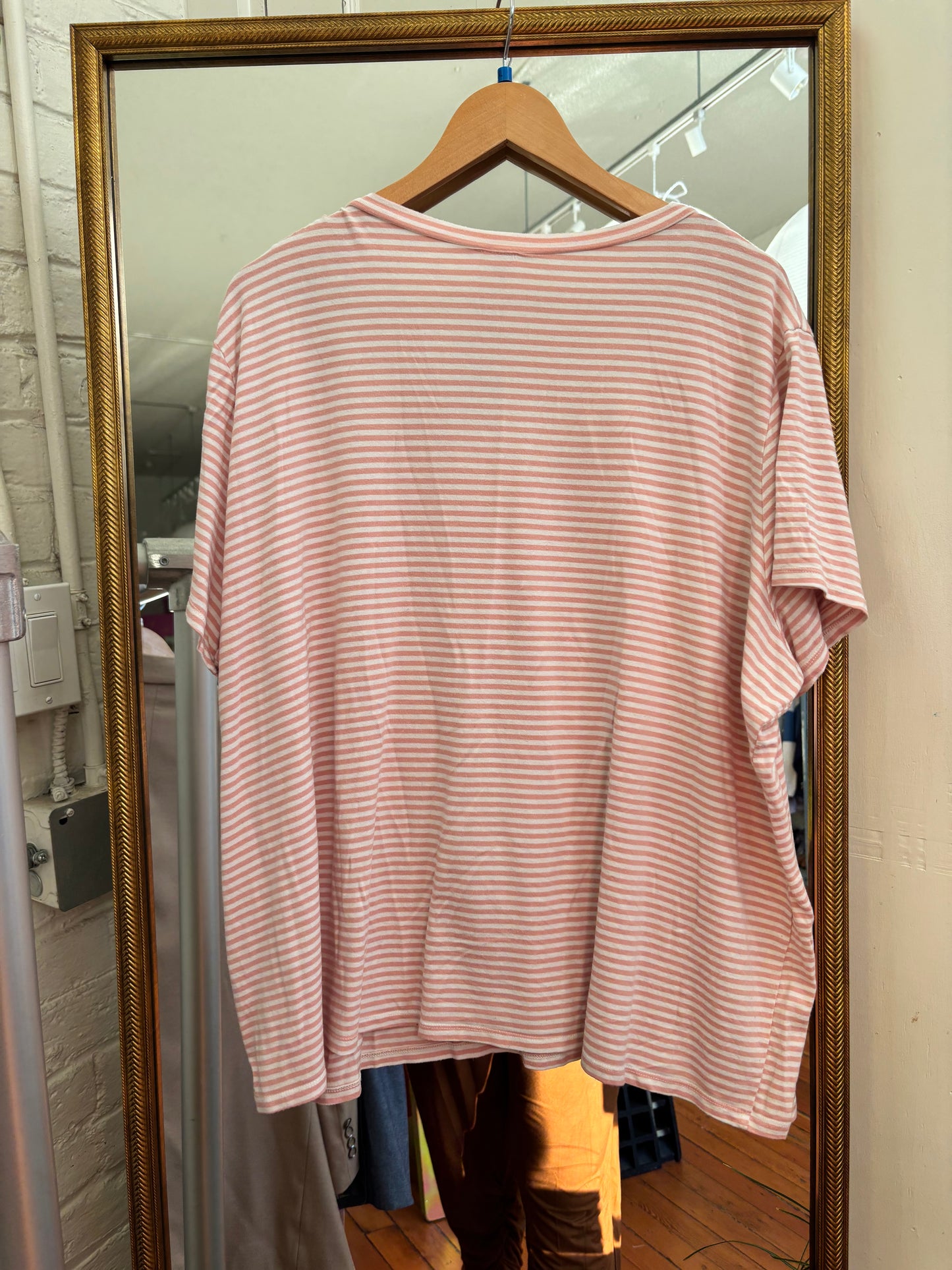 size 2X pink and white stripe Nettles Tale tee shirt