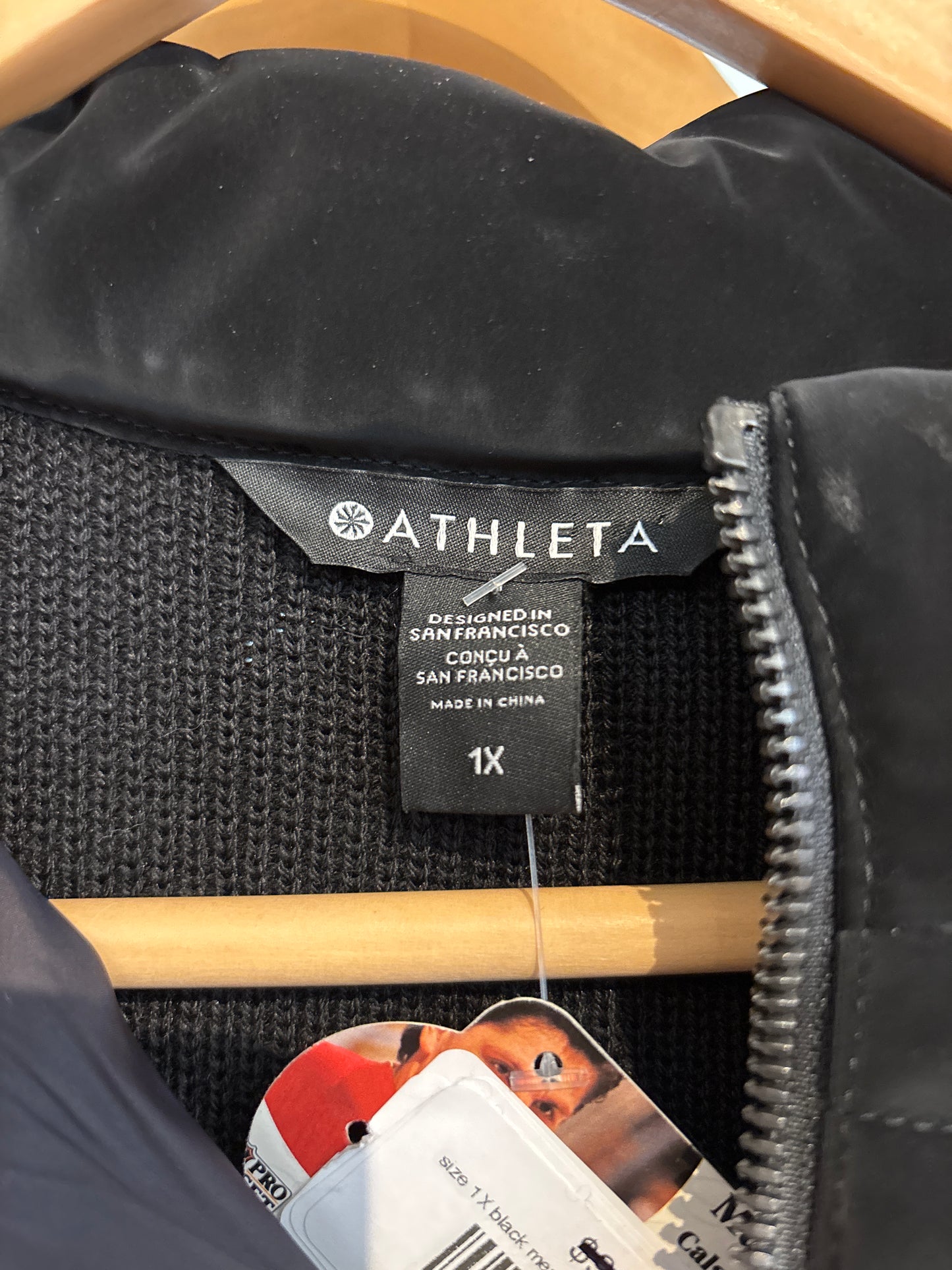 size 1X black merino blend Athleta vest - puffer