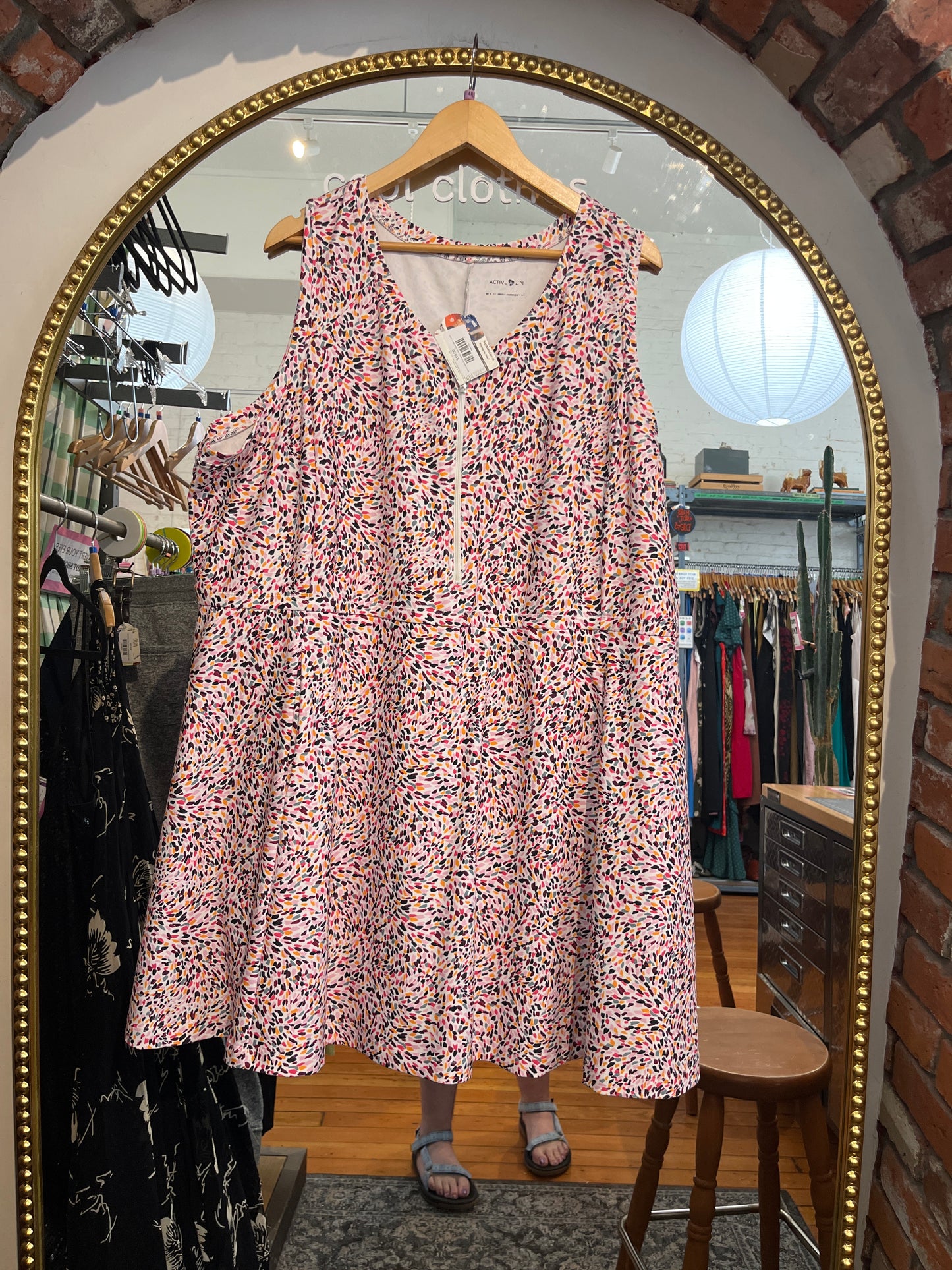 size 4X white pink spots Active Zone dress - shorts inside