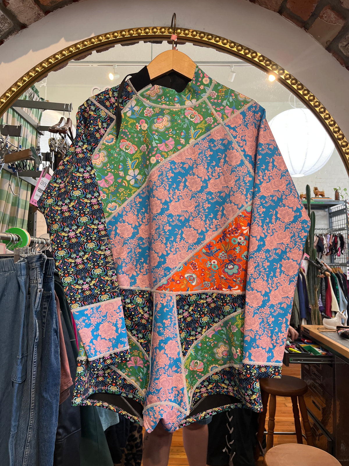 size 1X Daybreak floral Cynthia Rowley wetsuit - swim