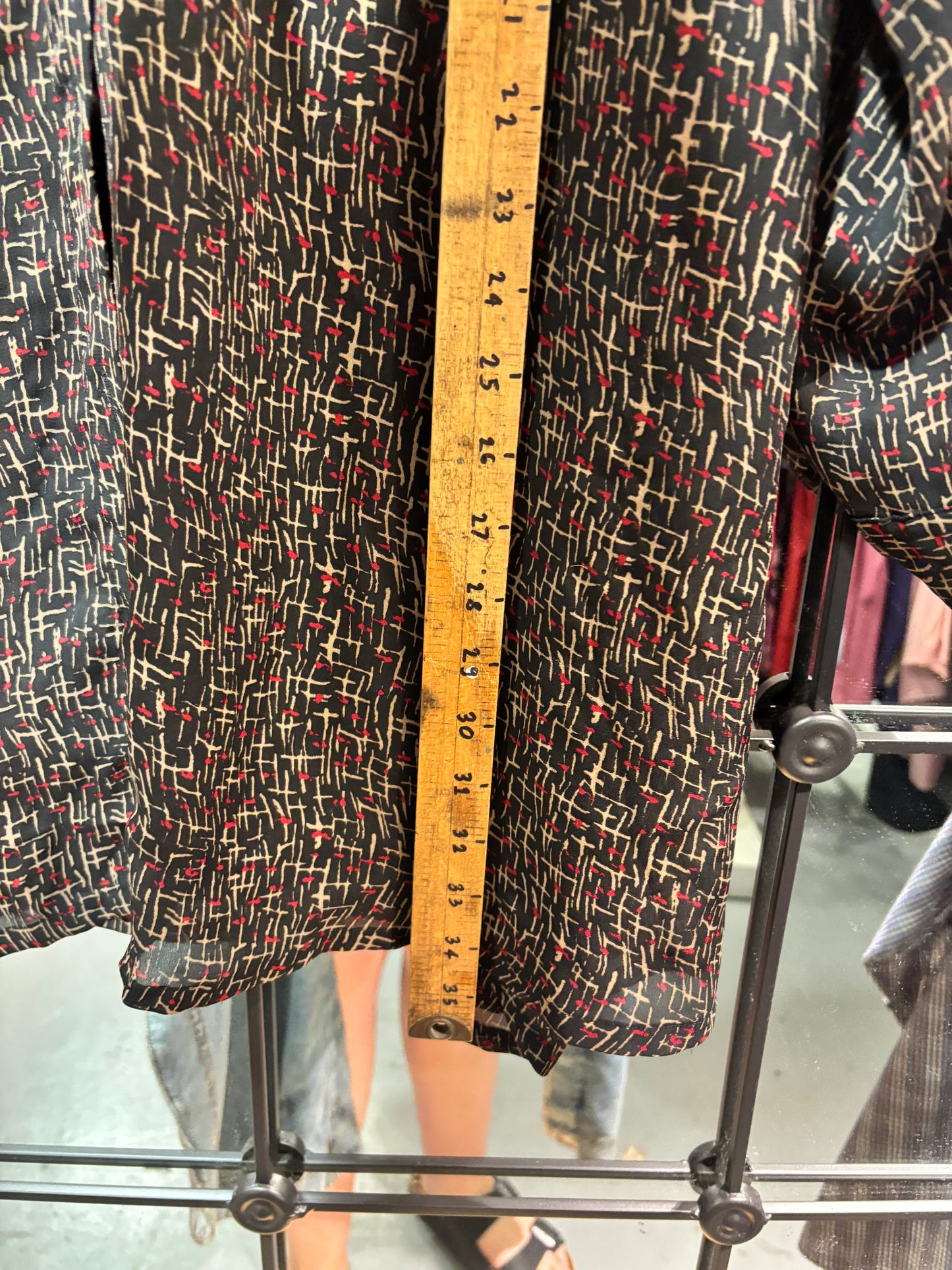 size 4X black red brown pattern PS Career top - long
