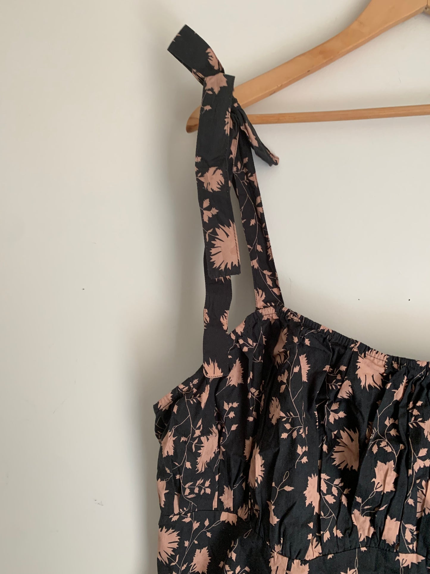 Size 2X Anthropologie Black floral-top (NWT!)