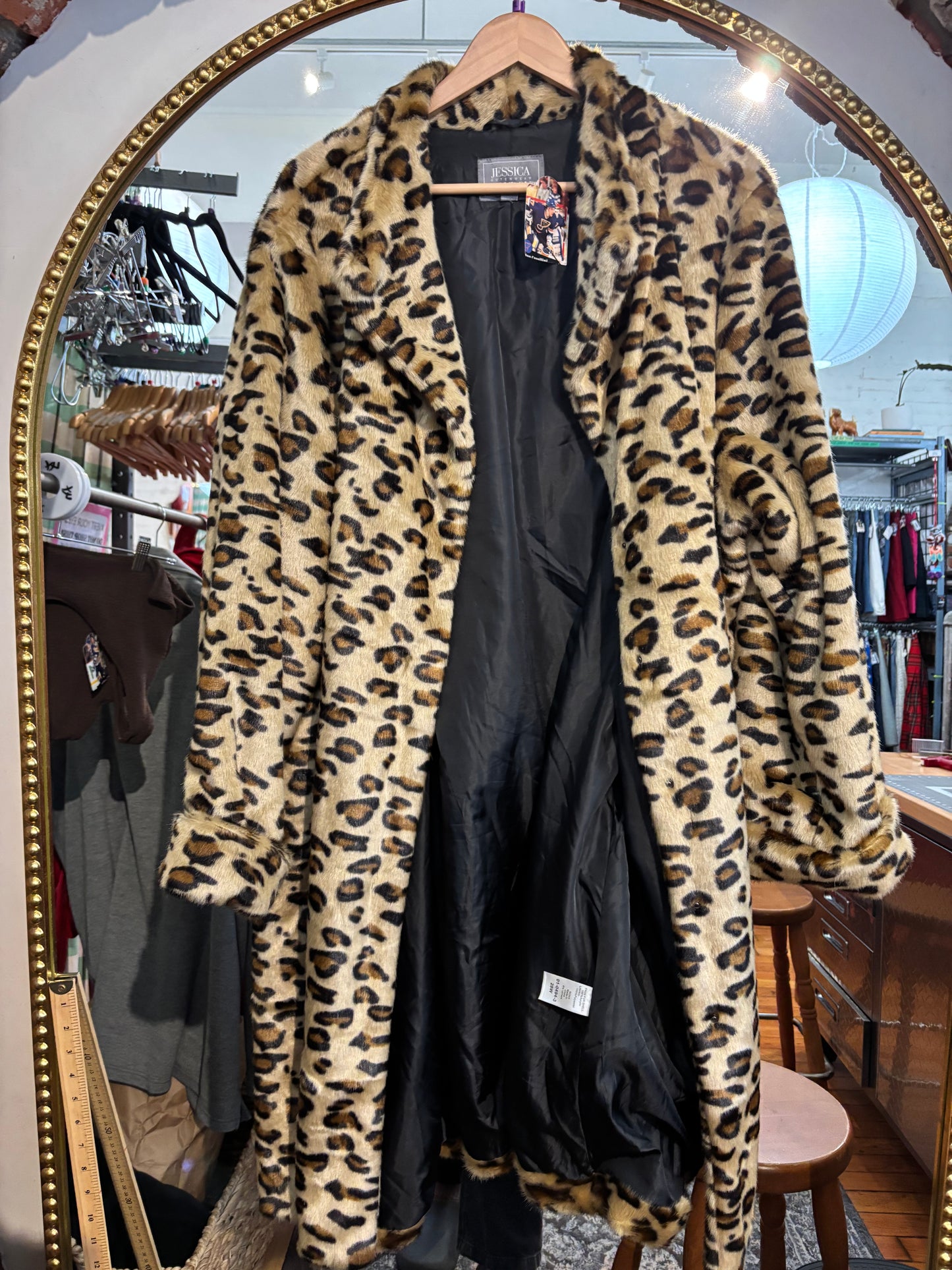 VINTAGE size 28 Jessica London leopard print long jacket