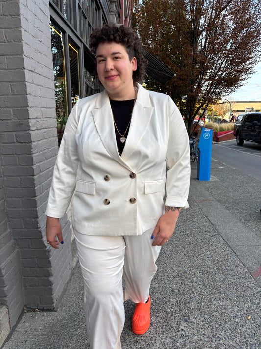 size 18 cream satin NWT Addition Elle blazer